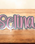 Namensschild 3D aus Spiegel Acryl und Wunschfarbe