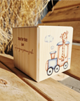 Spardose Holzwürfel mit rundum druck safari motiv mit spruch und namen personalisiert