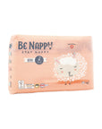Vorderseite von lachsfarbener Verpackung von Be Nappy Windeln Grösse Zwei, 3-6kg. Mit Schafmotiv und Gütesiegel auf Verpackung. Verpackung beinhaltet 42 Windeln.