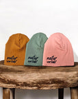 Beanie aus Baumwoll Jersey in schönen Naturtönen mit natur verliebt bestickt