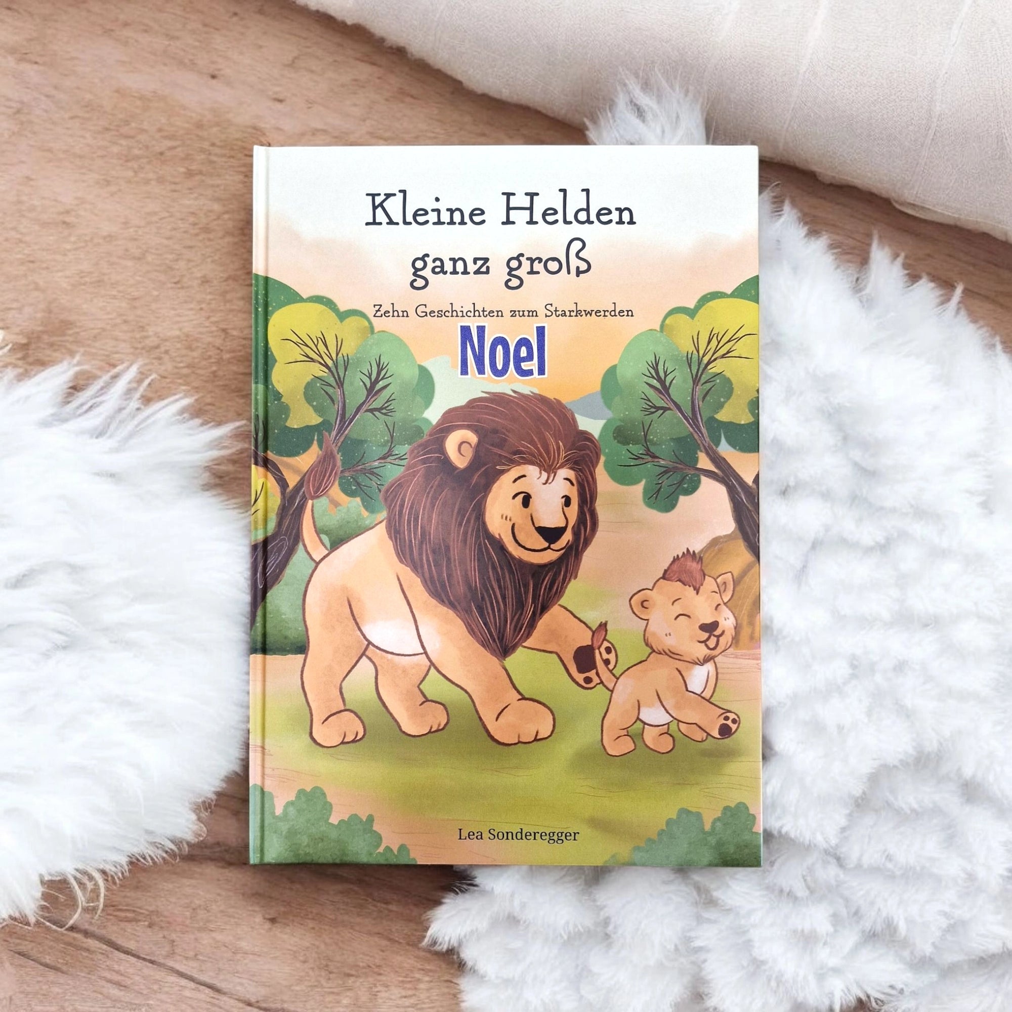 Das Cover mit den Löwen vom Kinderbuch kleine Helden ganz gross von Lea Sonderegger