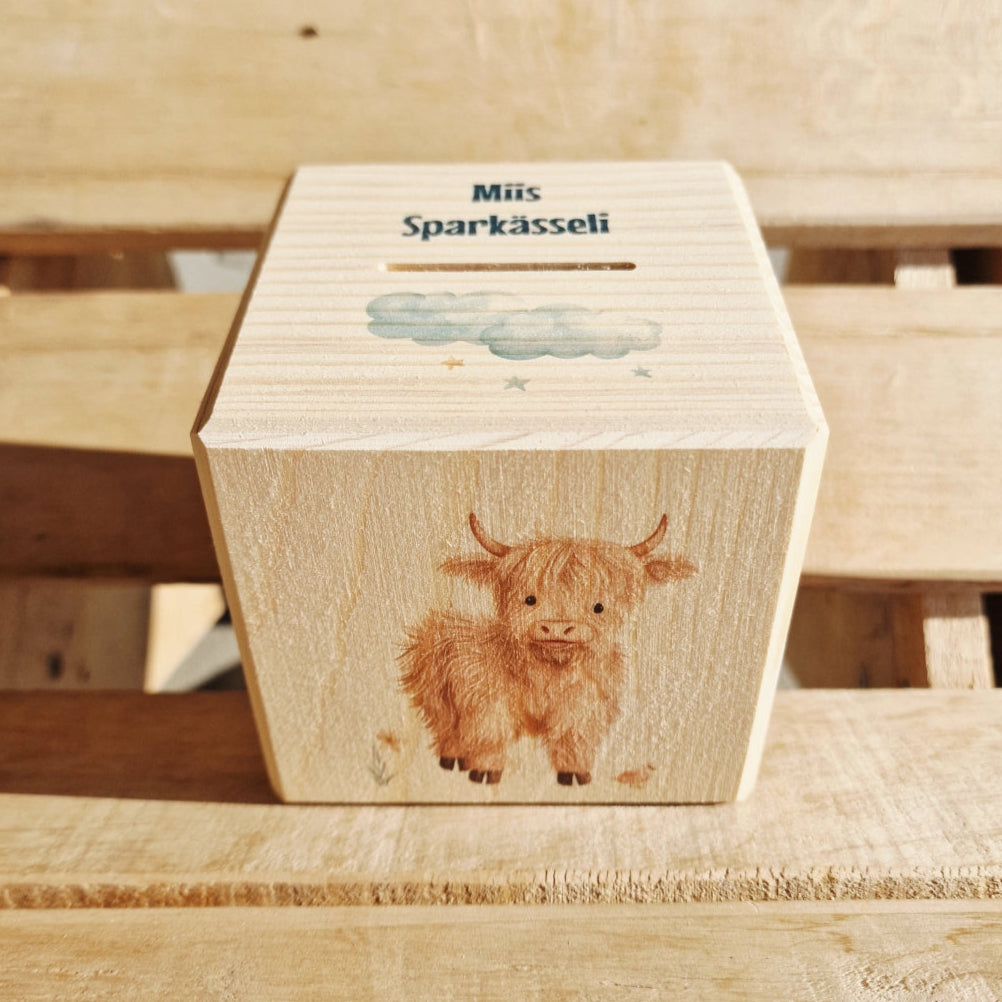 personalisierte quadratische holzspardose mit bauernhof Motiven und Namen