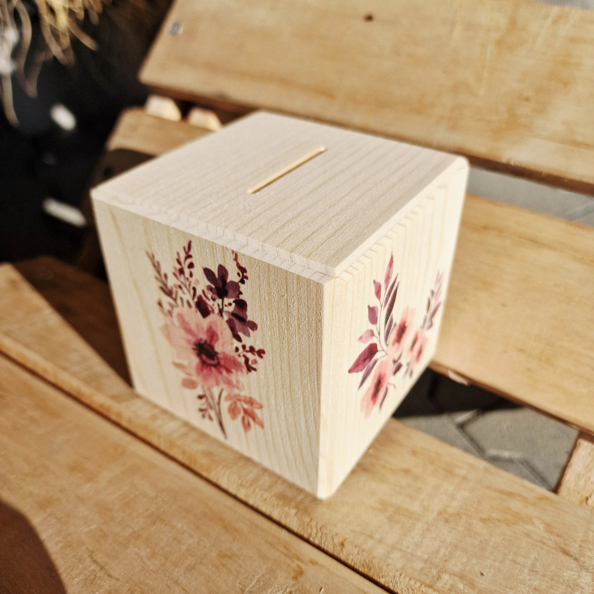 Holzspardose würfel mit blumen motiv bedruckt auf wunsch personalisierbar