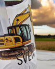 camelbak clear mit bagger und namen bedruckt auf hintergrund mit sonnenuntergang